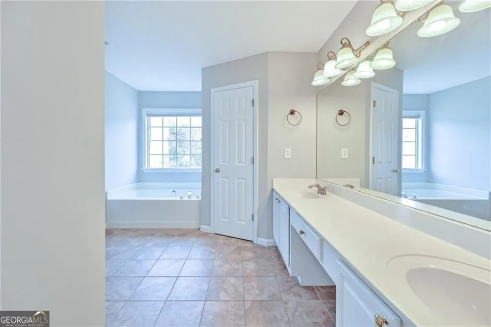 145 Sessingham LN Johns Creek, GA 30005