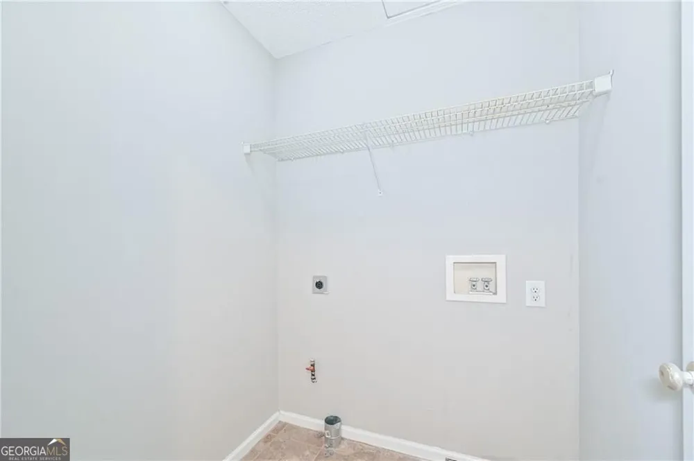 145 Sessingham LN Johns Creek, GA 30005