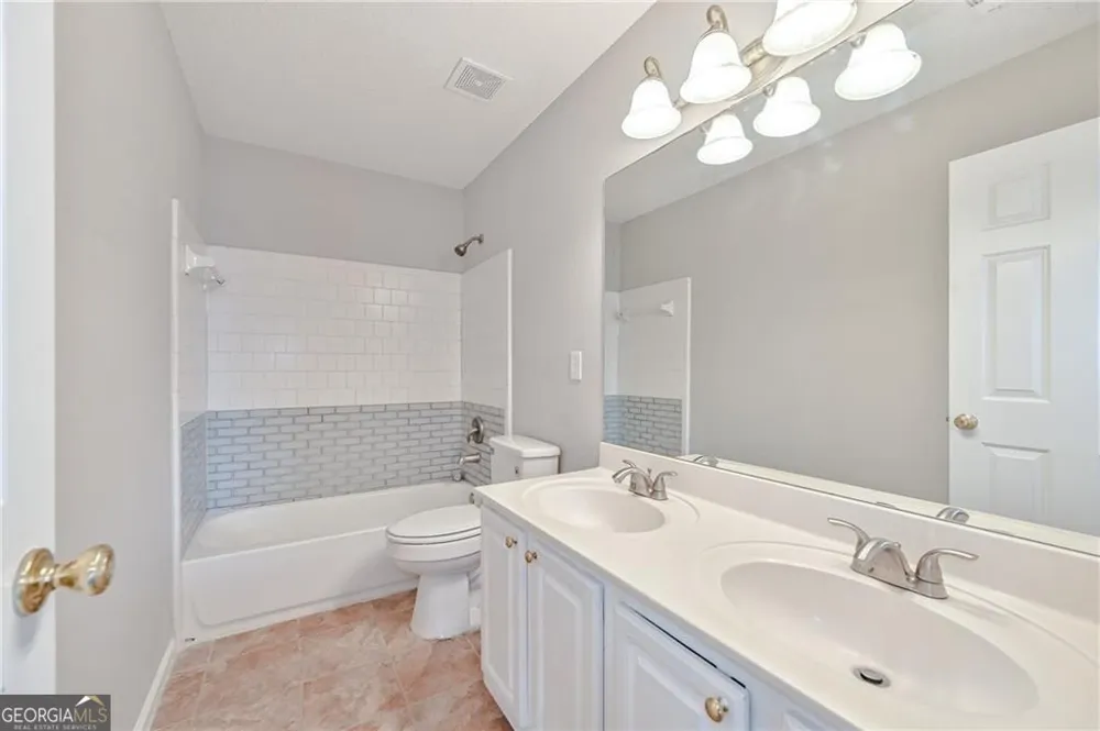 145 Sessingham LN Johns Creek, GA 30005