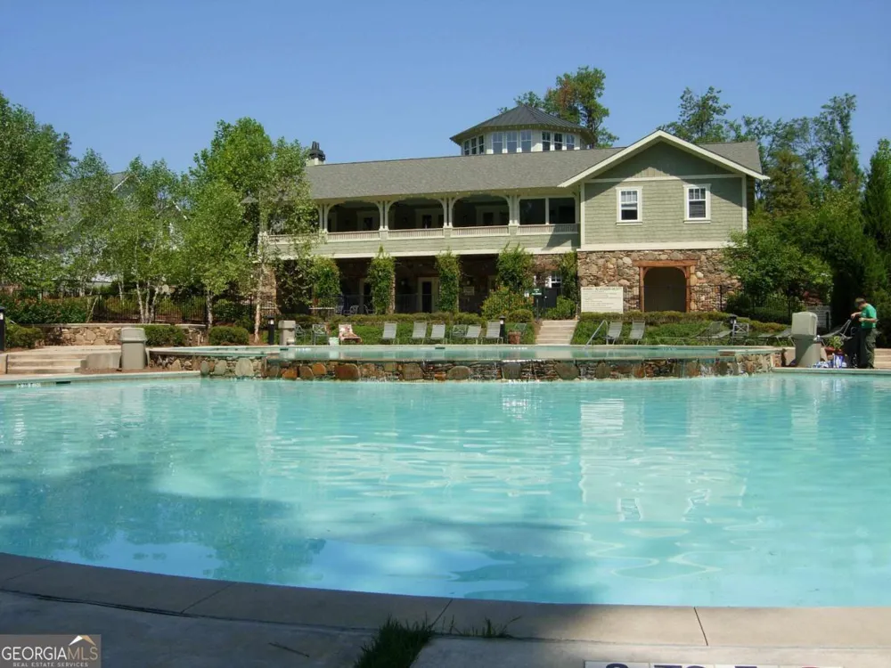 490 Barnett Shoals RD Athens, GA 30605