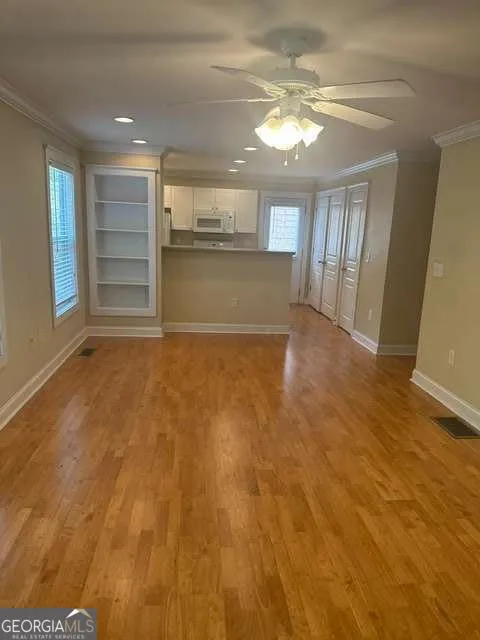 490 Barnett Shoals RD Athens, GA 30605