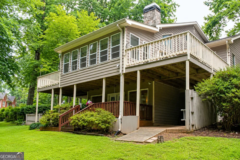 3491 Gleneagles CT Snellville, GA 30039