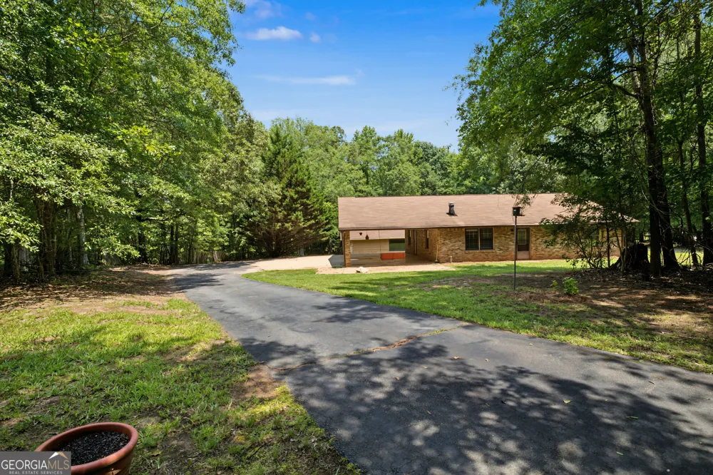 241 Busbin RD Fayetteville, GA 30215