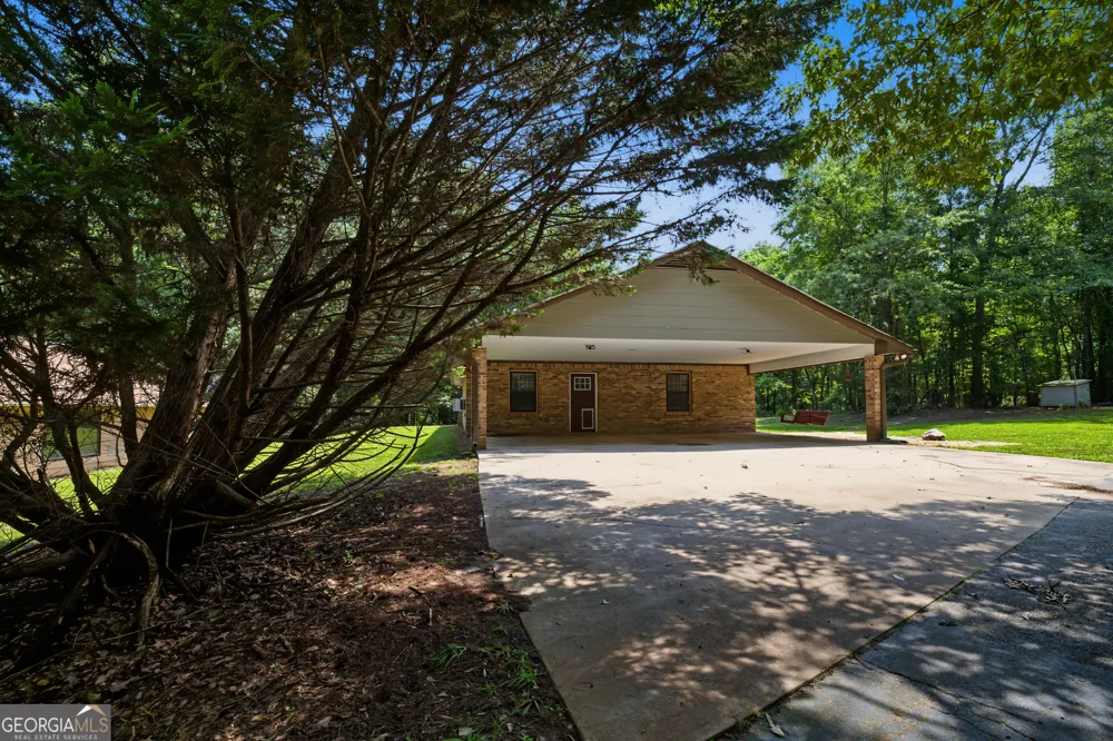 241 Busbin RD Fayetteville, GA 30215