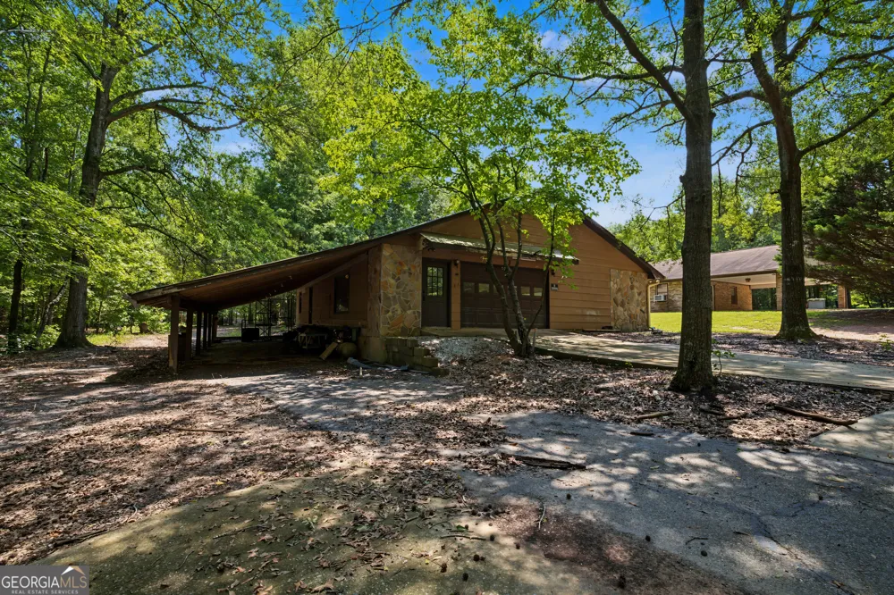 241 Busbin RD Fayetteville, GA 30215