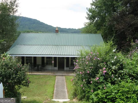 20 S Scruggs ST