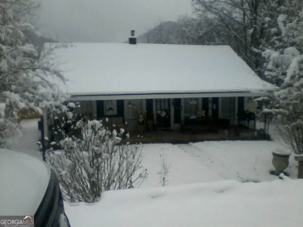 20 S Scruggs ST Mountain City, GA 30562