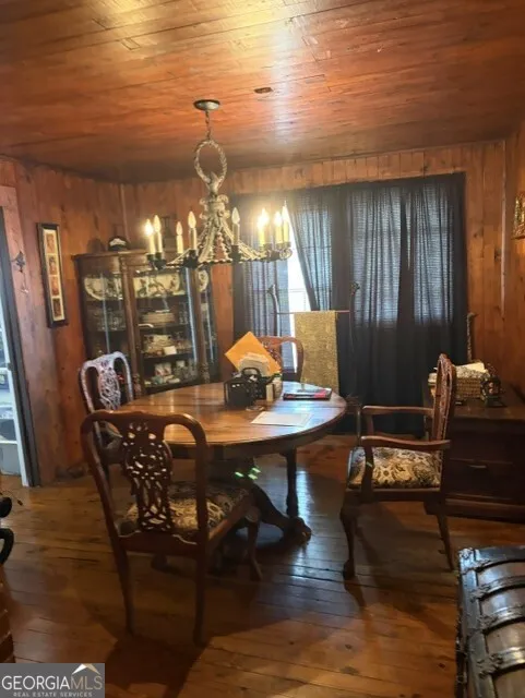 20 S Scruggs ST Mountain City, GA 30562