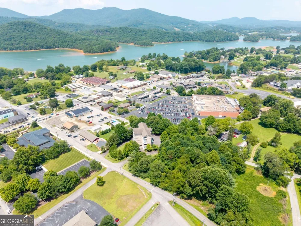 121 River ST N Hiawassee, GA 30546