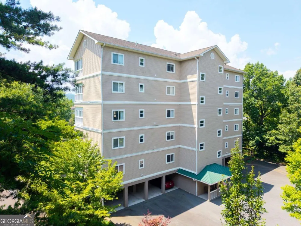 121 River ST N Hiawassee, GA 30546