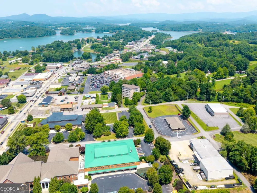 121 River ST N Hiawassee, GA 30546