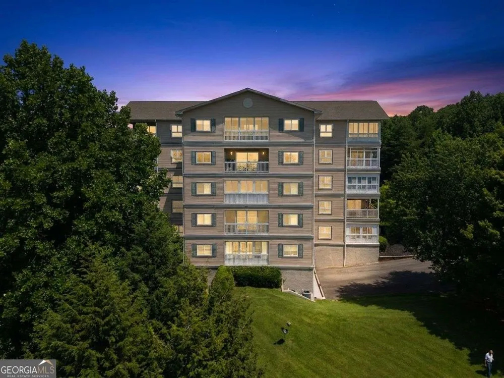 121 River ST N Hiawassee, GA 30546