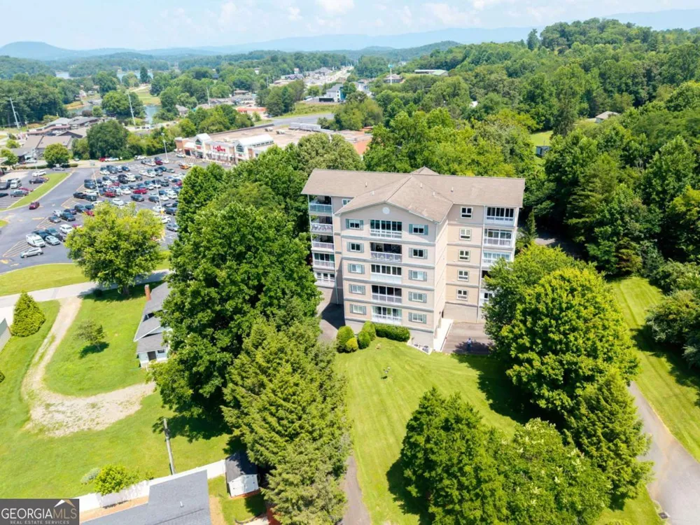 121 River ST N Hiawassee, GA 30546