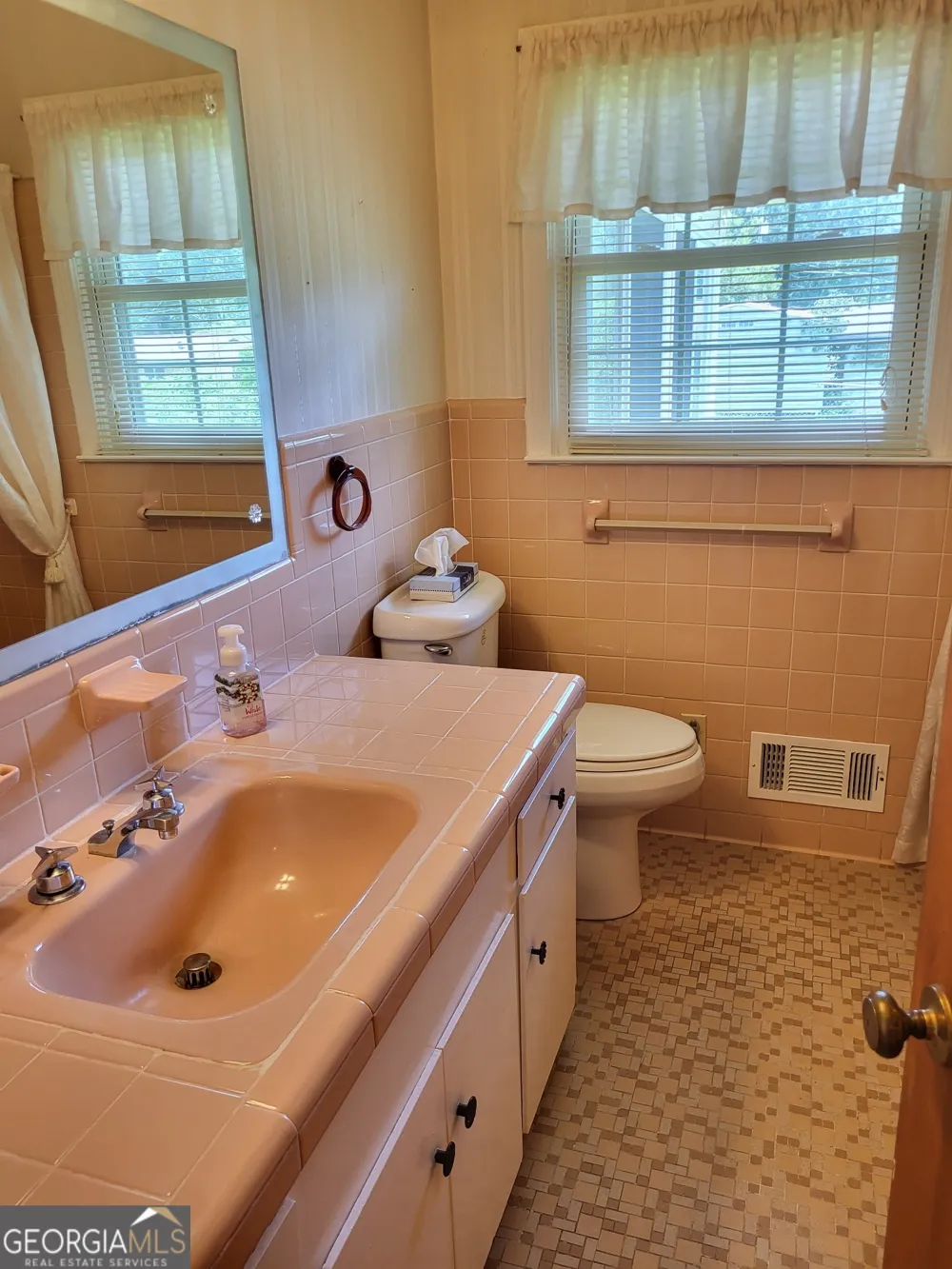 1210 25th ST Valley, AL 36854