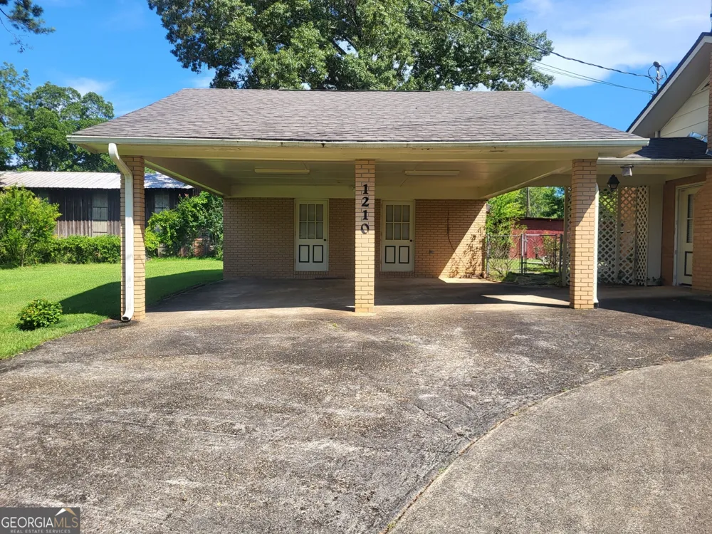 1210 25th ST Valley, AL 36854