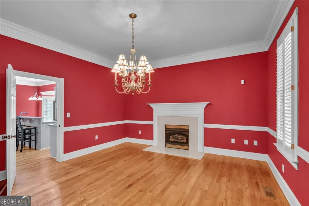222 Newton DR Forsyth, GA 31029