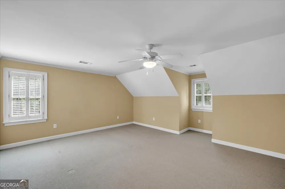 222 Newton DR Forsyth, GA 31029