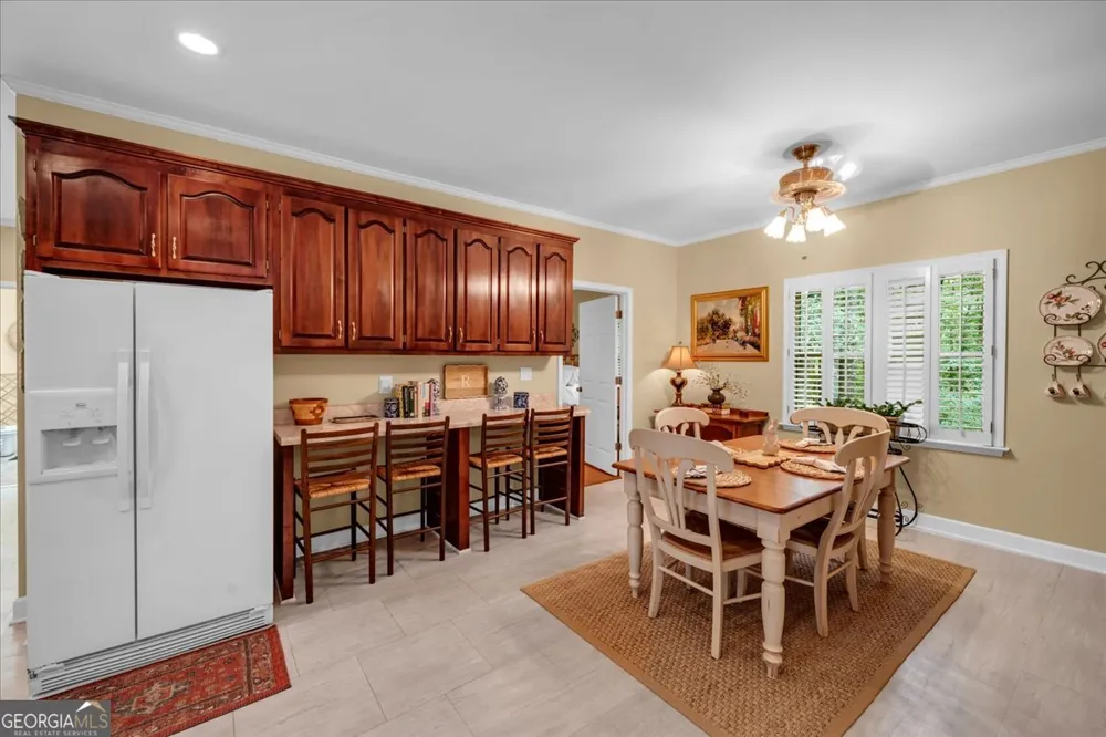 222 Newton DR Forsyth, GA 31029