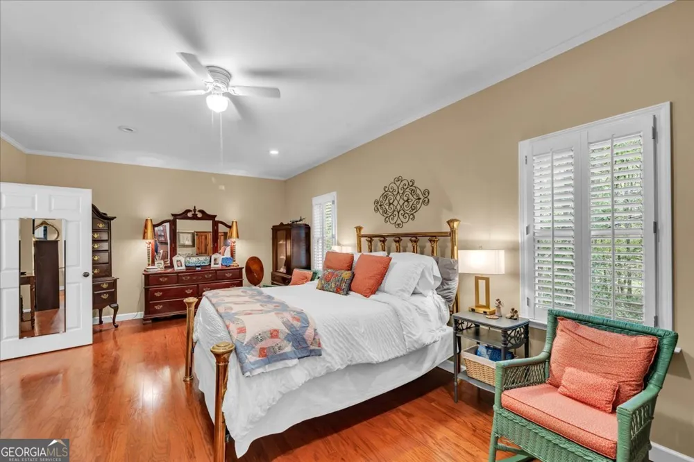 222 Newton DR Forsyth, GA 31029