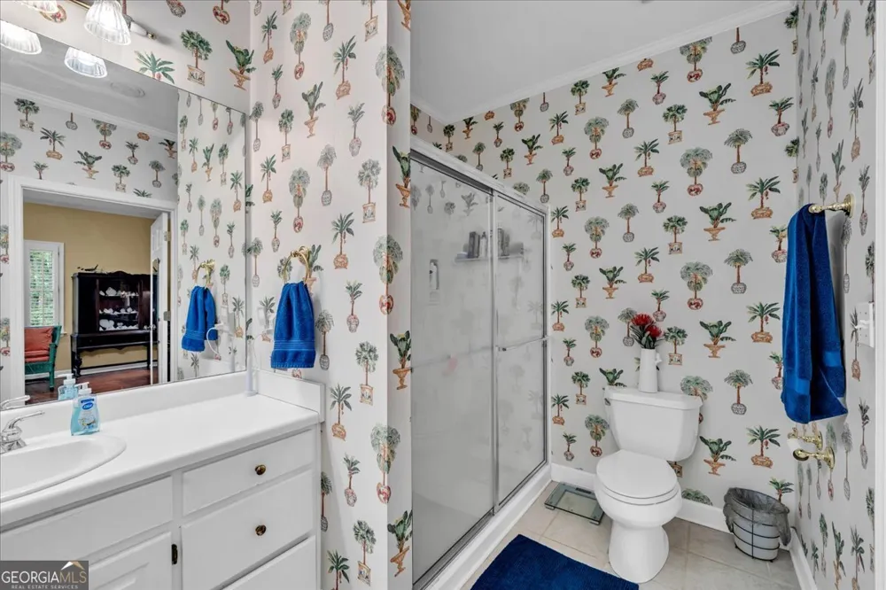 222 Newton DR Forsyth, GA 31029