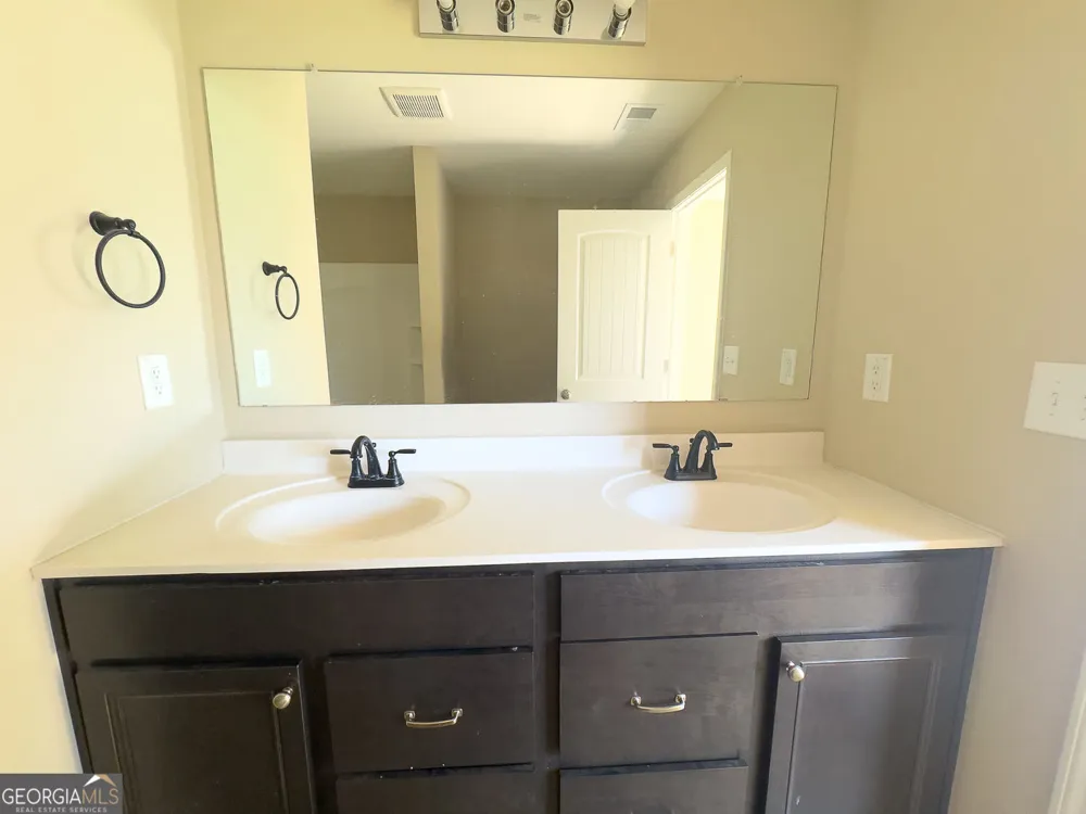 237 Traminer WAY Braselton, GA 30517
