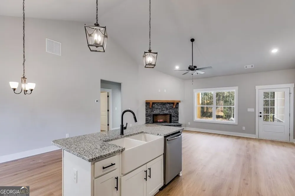 1201 Drummond RD Cedartown, GA 30125