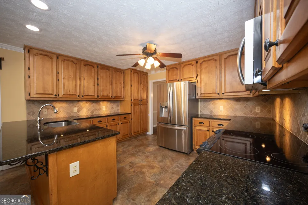 130 Wild Azaela TRL Hampton, GA 30228