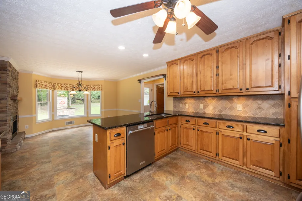 130 Wild Azaela TRL Hampton, GA 30228