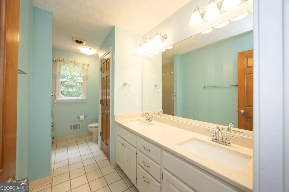 130 Wild Azaela TRL Hampton, GA 30228
