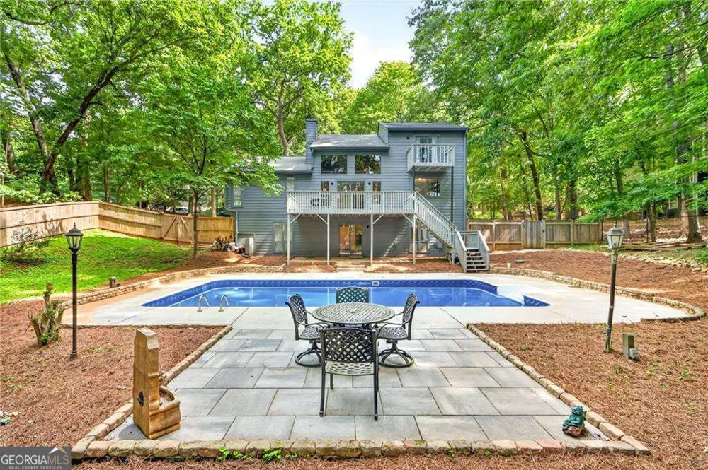 505 Woodman PL Roswell, GA 30076