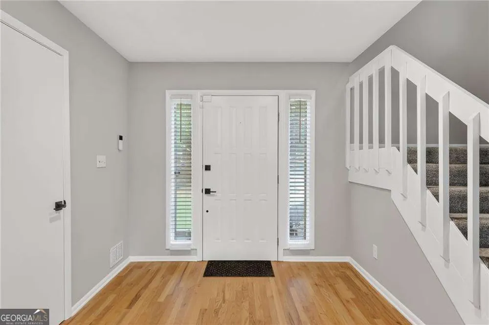 505 Woodman PL Roswell, GA 30076