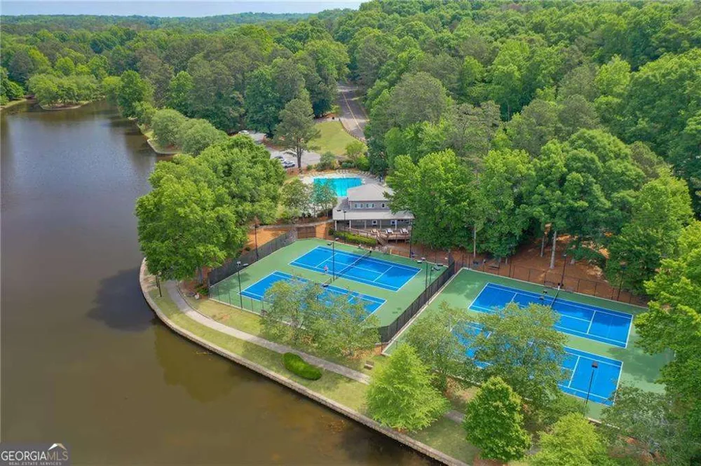 505 Woodman PL Roswell, GA 30076