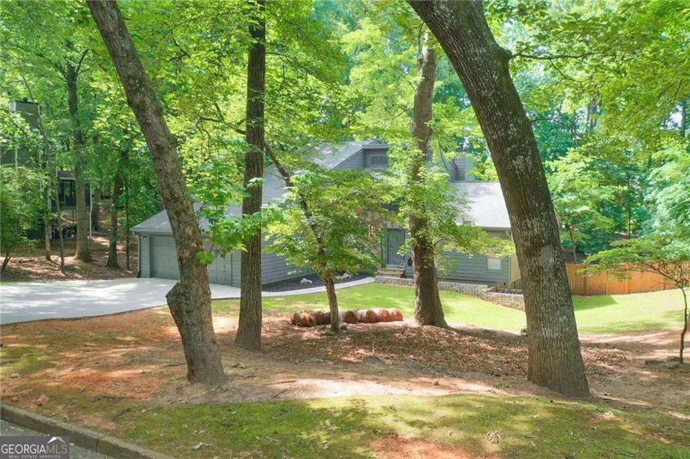 505 Woodman PL Roswell, GA 30076