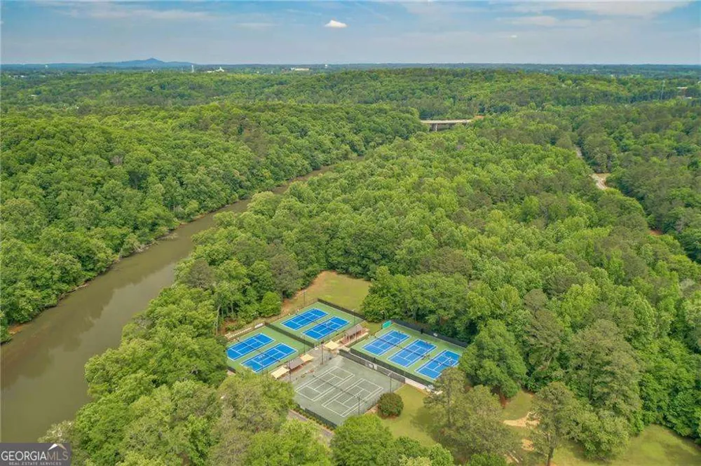 505 Woodman PL Roswell, GA 30076