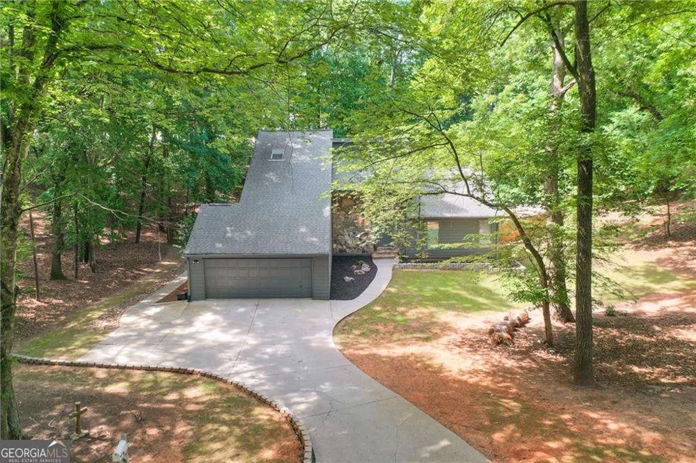 505 Woodman PL Roswell, GA 30076