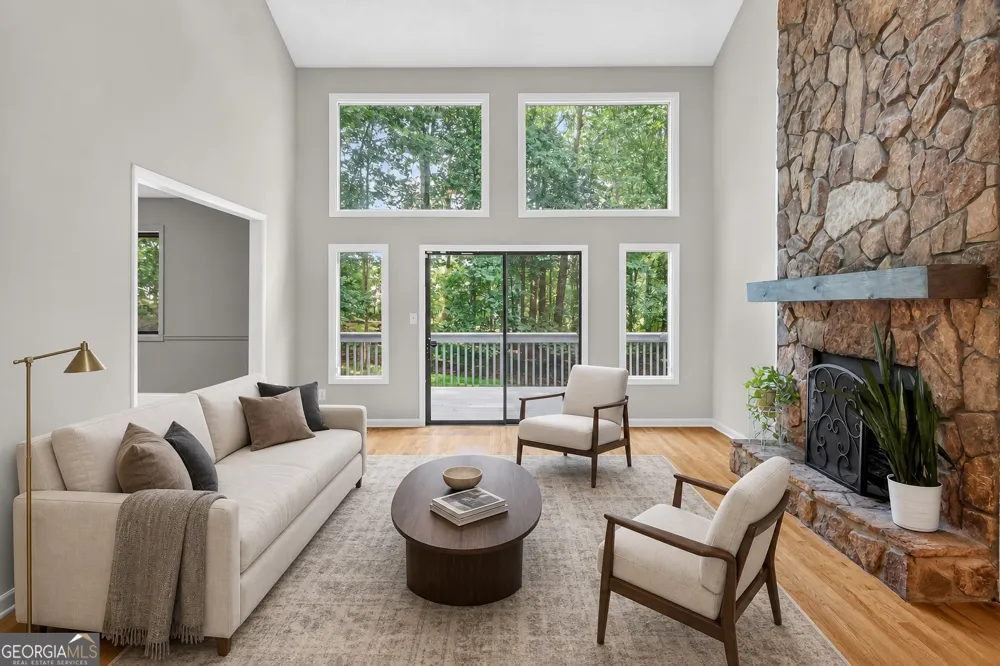 505 Woodman PL Roswell, GA 30076