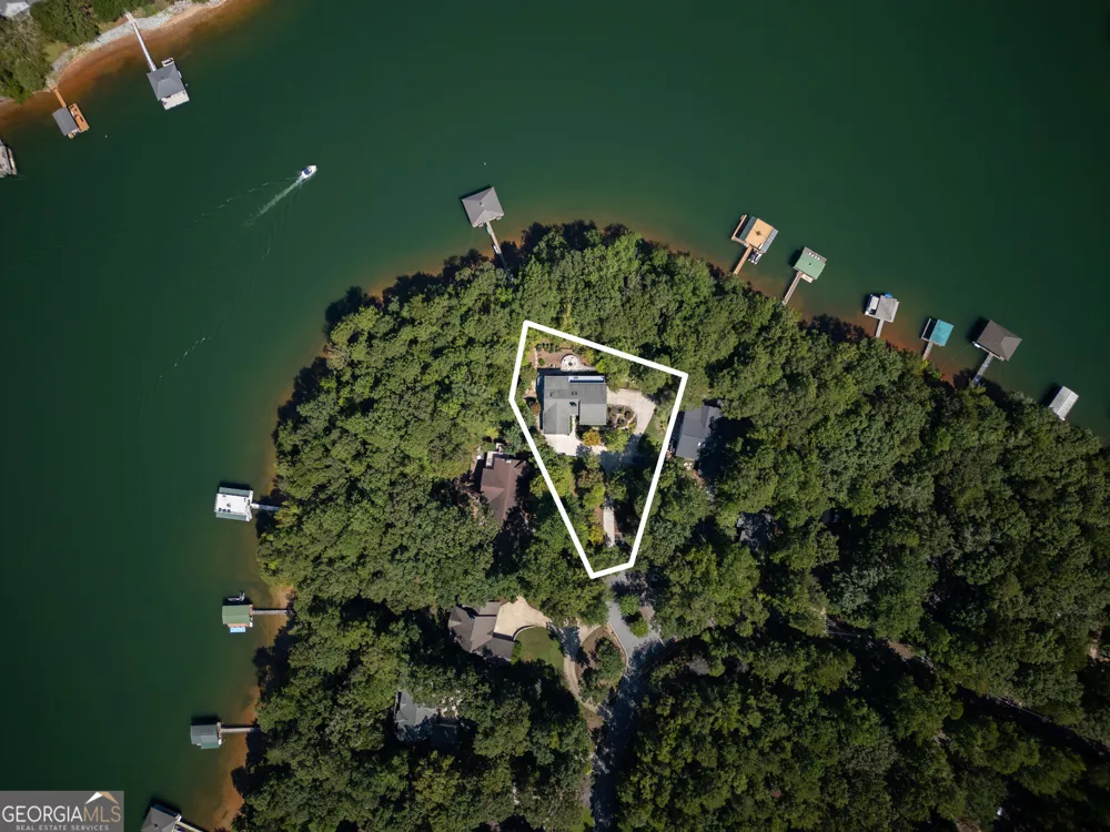 126 Indian HLS Westminster, SC 29693