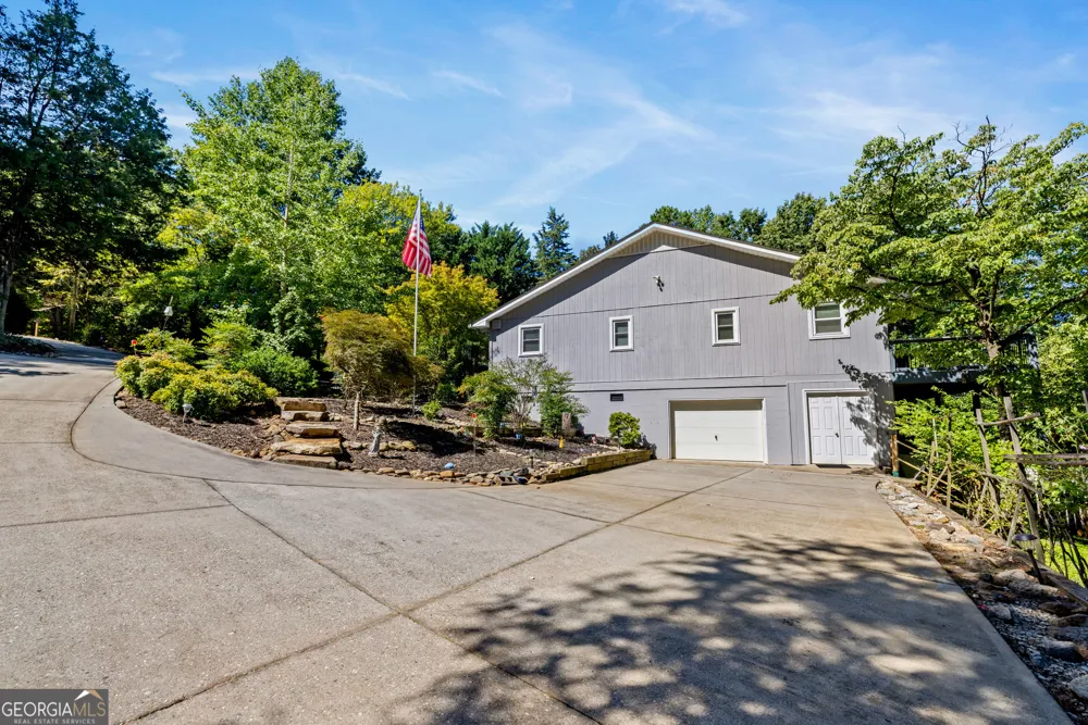 126 Indian HLS Westminster, SC 29693