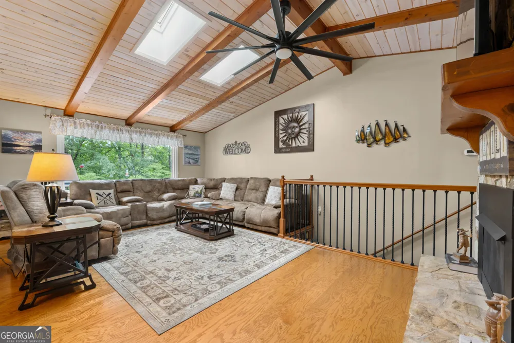 126 Indian HLS Westminster, SC 29693