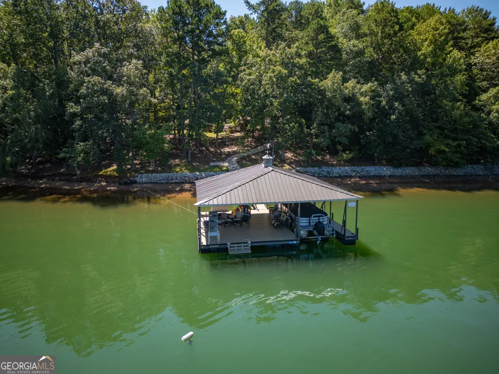 126 Indian HLS Westminster, SC 29693