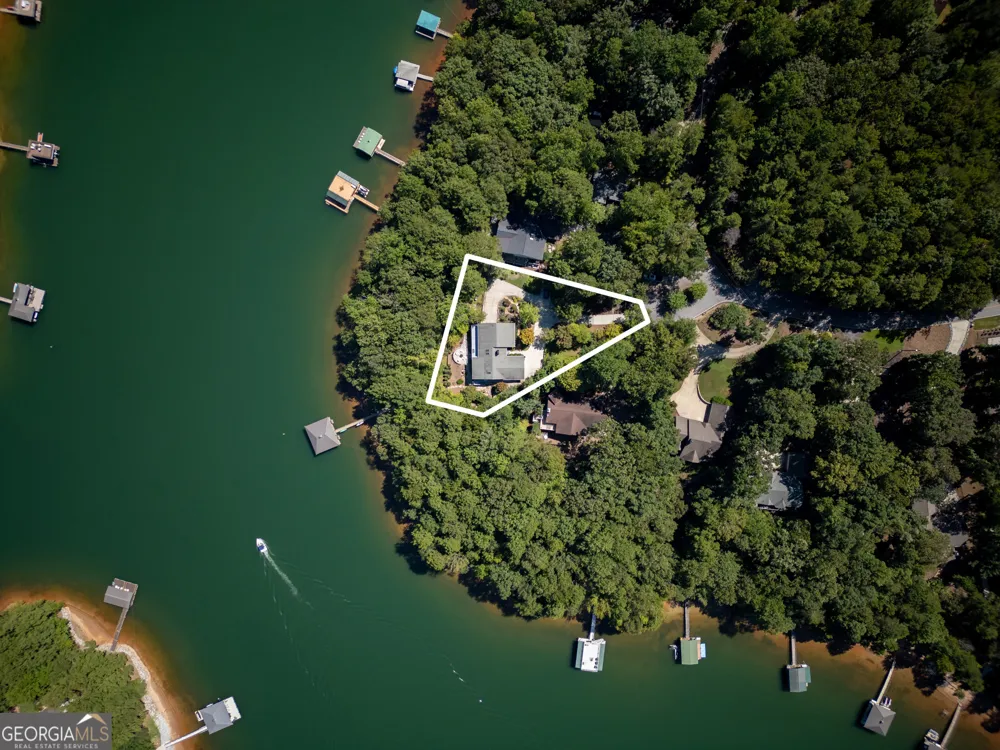 126 Indian HLS Westminster, SC 29693