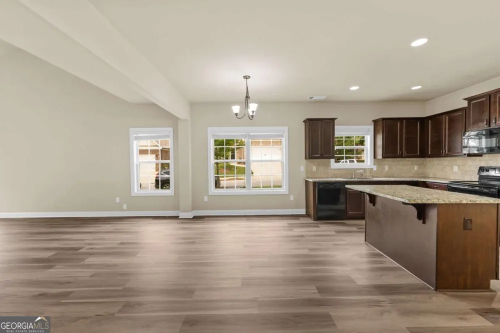 800 Ansbeth WAY Athens, GA 30606