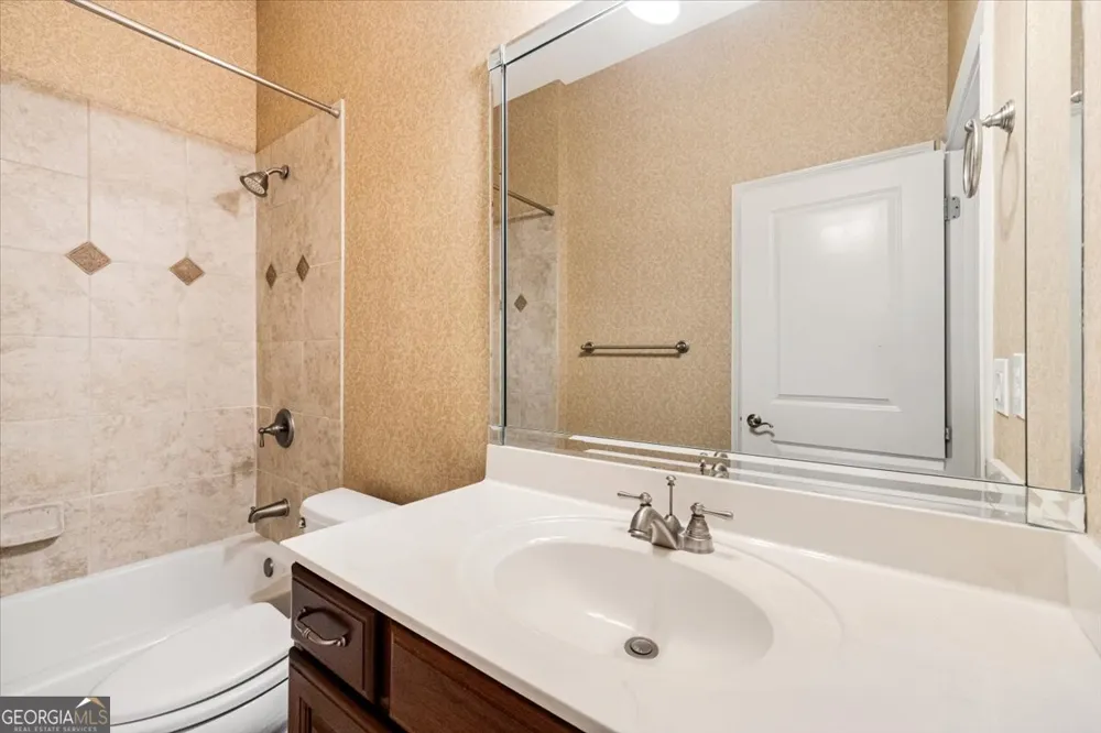1067 Creekwood CIR Madison, GA 30650