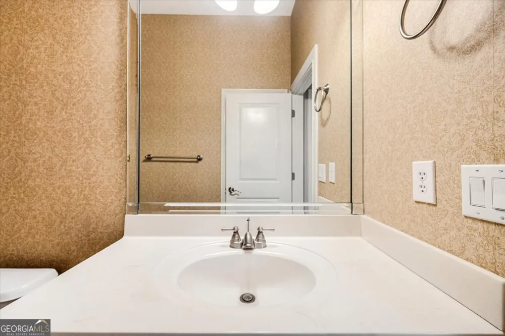 1067 Creekwood CIR Madison, GA 30650