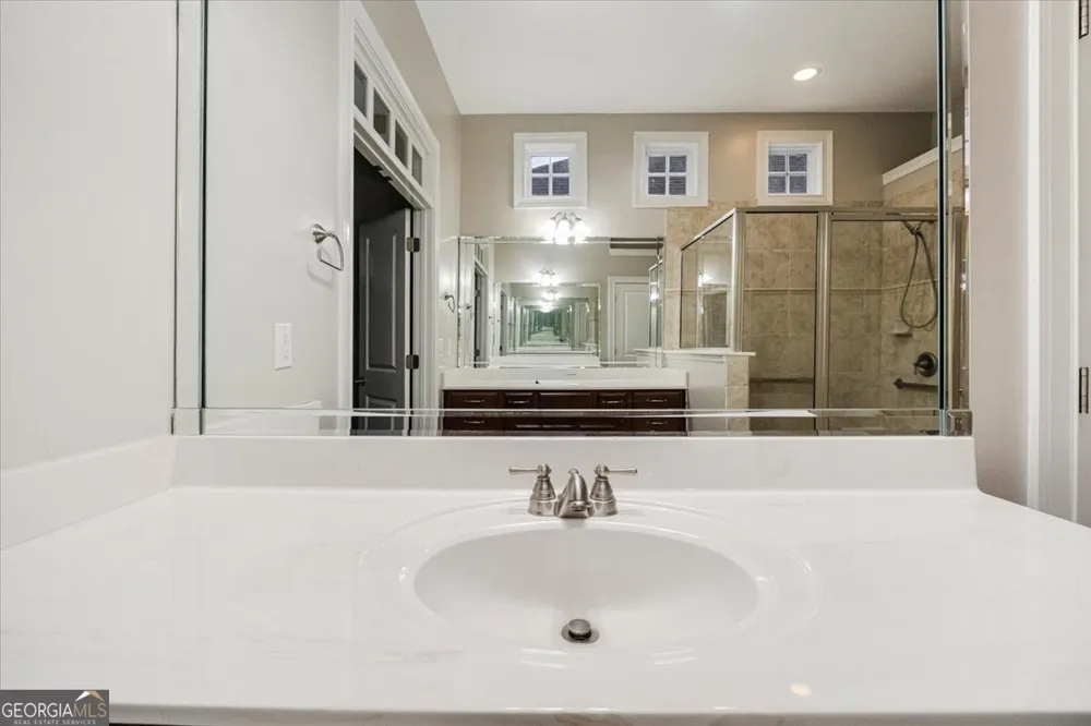 1067 Creekwood CIR Madison, GA 30650