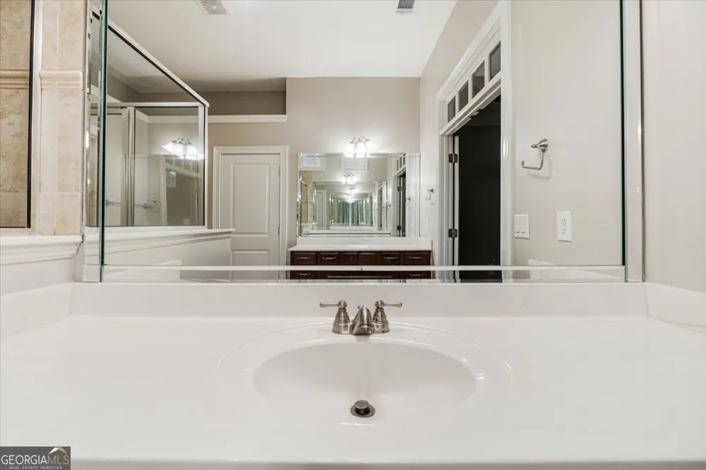 1067 Creekwood CIR Madison, GA 30650