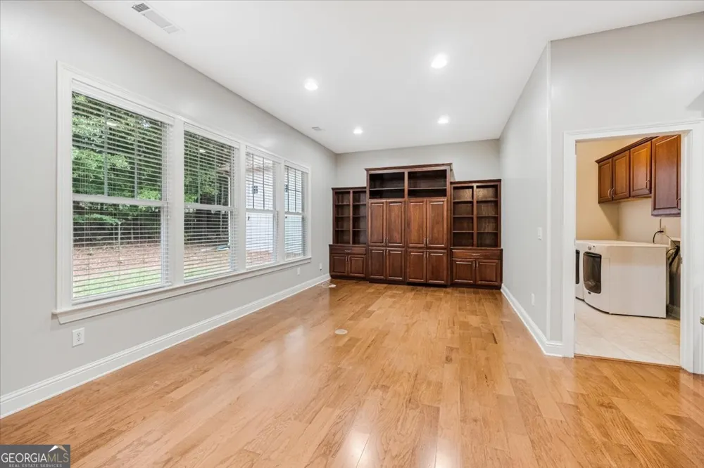 1067 Creekwood CIR Madison, GA 30650