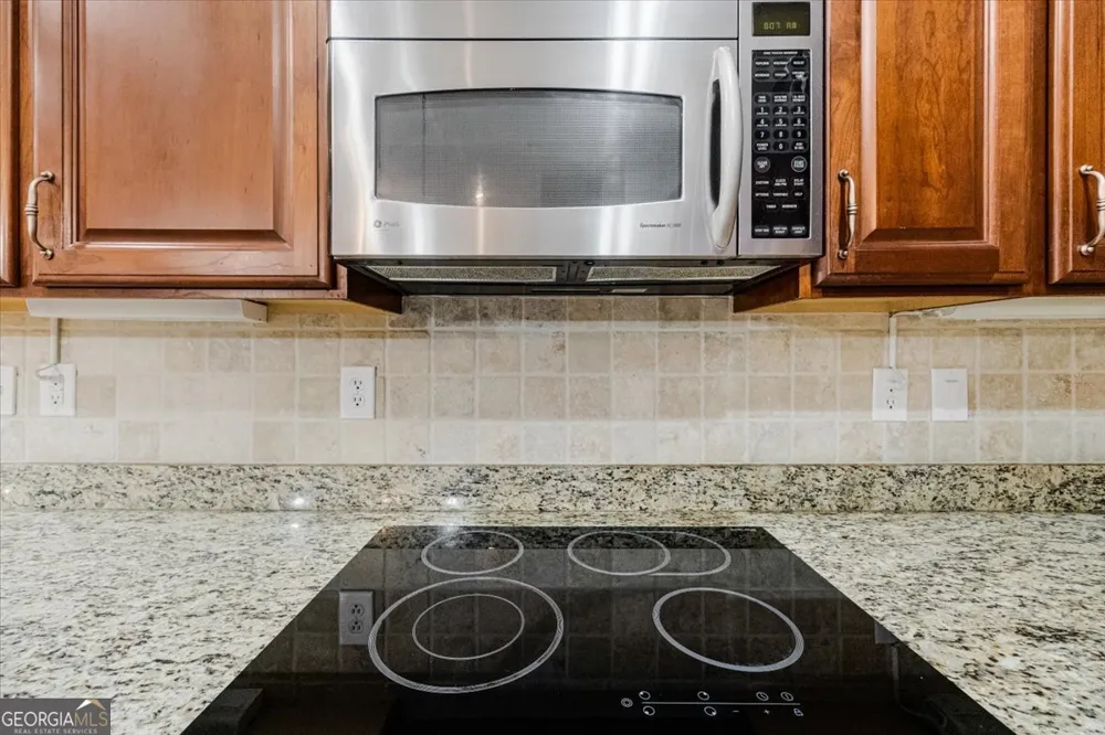 1067 Creekwood CIR Madison, GA 30650