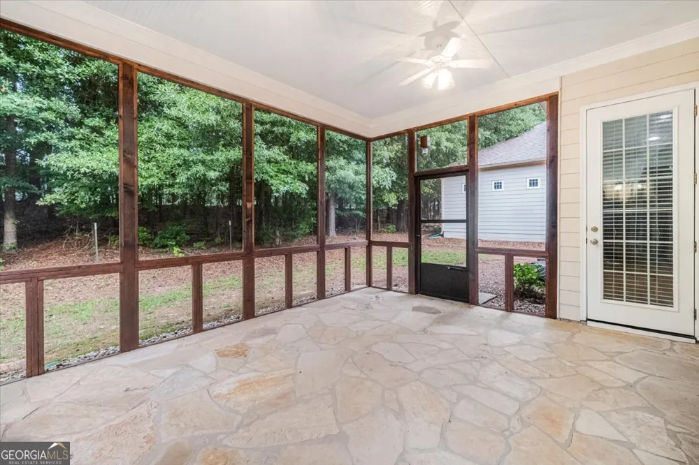 1067 Creekwood CIR Madison, GA 30650