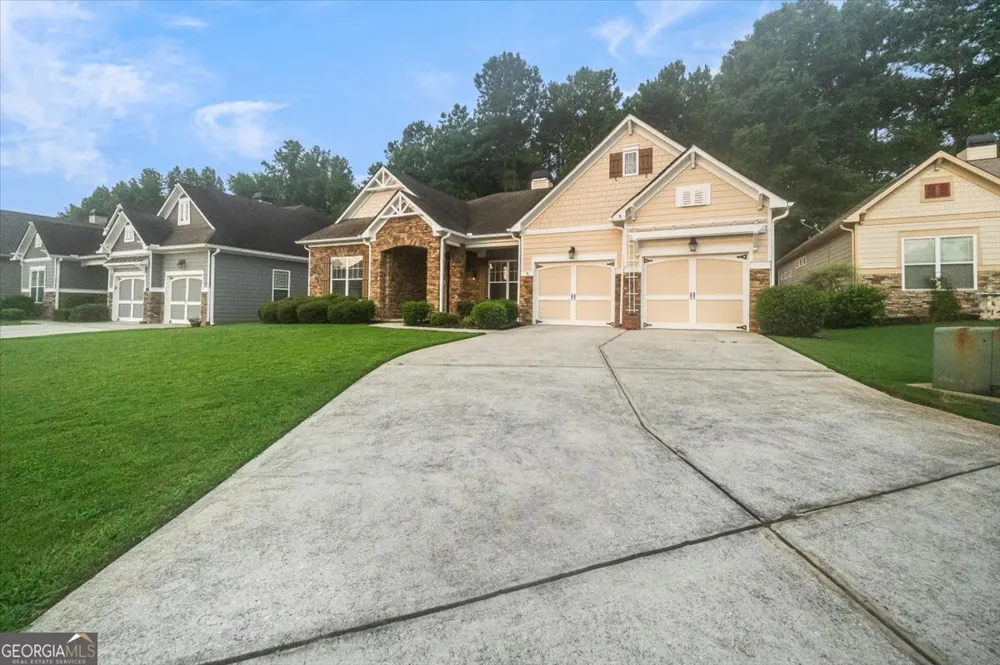 1067 Creekwood CIR Madison, GA 30650